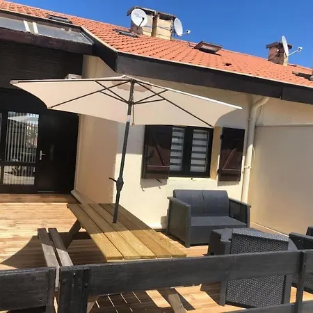 Lovely Duplex - 50m Fr. The Sea بيت للعطل