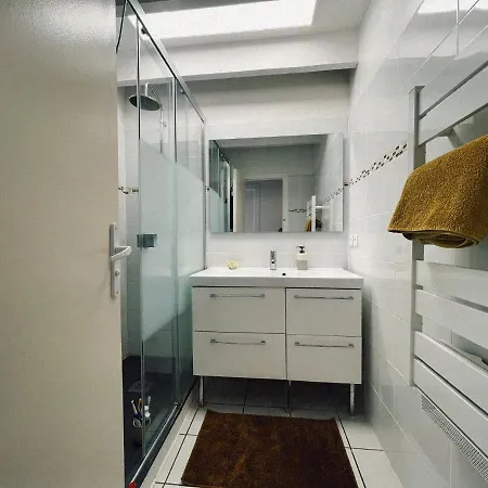 Lovely Duplex - 50m Fr. The Sea بيت للعطل